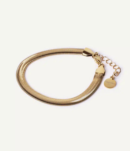 btacelet simone maille serpent caprice paris or sur fond blanc