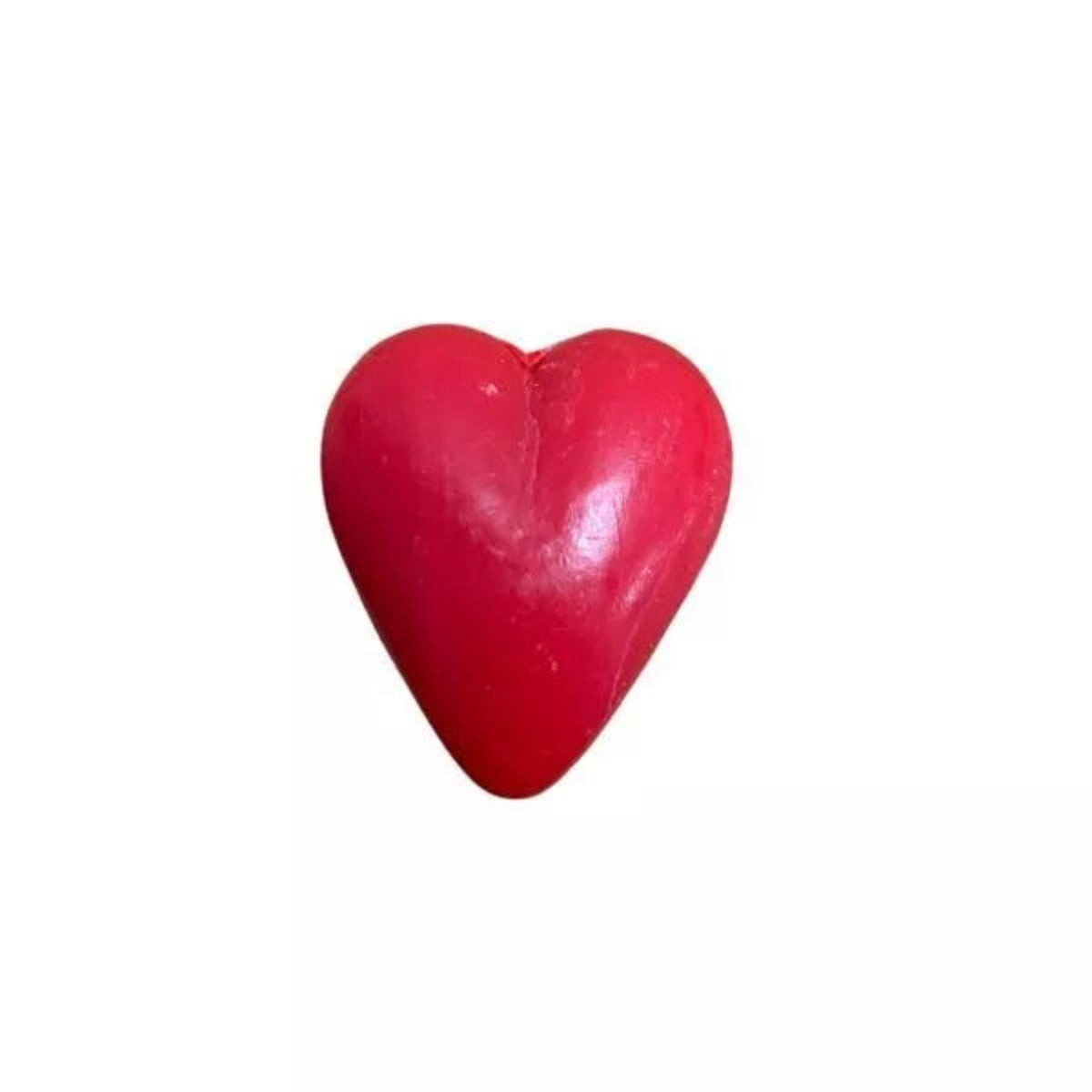 Savon cœur rouge fait main, parfum cerise, présenté individuellement sur fond blanc